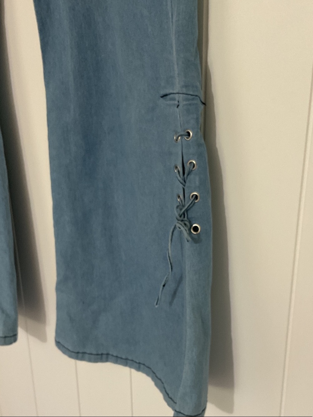 Plus 2XL Women's Light Blue Lace-Up Flare Jeans - Picture 4 of 13